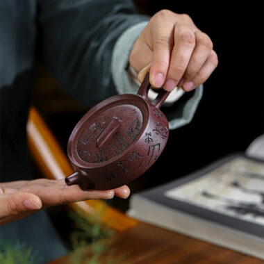 Full Handmade Yixing Zisha Teapot [Smooth & Fine] (Zi Ni – 130ml)