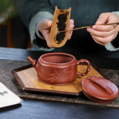 Full Handmade Yixing Zisha Teapot [Bamboo Hanwa] (Hong Pi Long – 320ml)