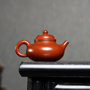 Full Handmade Yixing Zisha Teapot [Rong Tian Pot] (Dahongpao – 210ml)