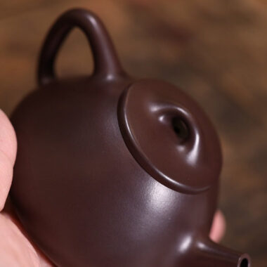 Full Handmade Yixing Zisha Teapot [Ziye Shi Piao Pot] (Zi Ni – 240/320ml)