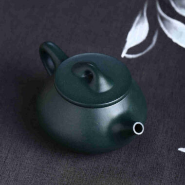 Full Handmade Yixing Zisha Teapot [Jingzhou Shi Piao Pot] (Lu Ni – 200ml)