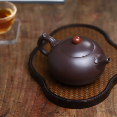 Full Handmade Yixing Zisha Teapot [Ruyi Yu Ru Pot] (Lao Zi Ni – 270ml)