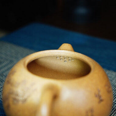 Full Handmade Yixing Zisha Teapot [Xishi Pot] (Wucai Lao Duan Ni – 250ml)