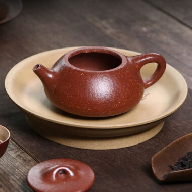 Full Handmade Yixing Zisha Teapot [Jingzhou Shi Piao] (Tao Hua Ni – 300ml)