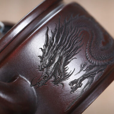 Yixing Zisha Teapot [Dragon Hanwa] (Gu Tong Wu Ni – 460ml)