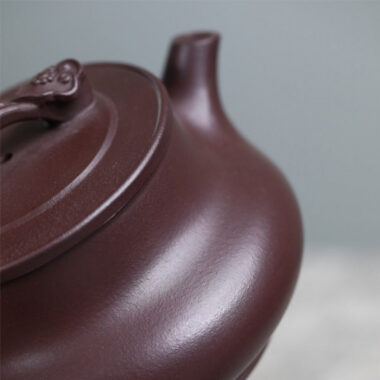 Full Handmade Yixing Zisha Teapot [Good Luck] (Lao Zi Ni – 320ml)