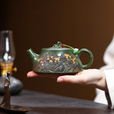 Yixing Zisha Teapot [Mountains & Rivers] (Lu Ni – 230ml)