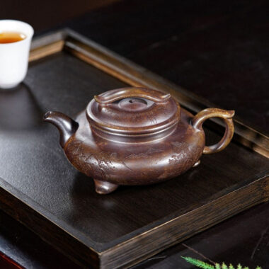 Yixing Zisha Teapot [3 Legs Yun Ding] (Chen Xiang Ni Firewood Fired – 250ml)