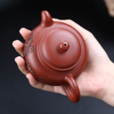 Full Handmade Yixing Zisha Teapot [Yi Jiangnan Fanggu Pot] (Dahongpao – 170ml)