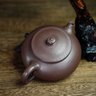 Full Handmade Yixing Zisha Teapot [Han Jiang Pot] (Zi Ni – 190ml)