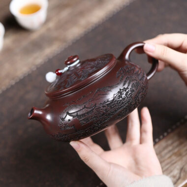 Yixing Zisha Teapot [Jiangnan Han Jiang] (Gu Tong Wu Ni – 650ml)