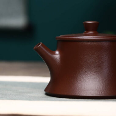Full Handmade Yixing Zisha Teapot [Zhu Chu Pot] (Zi Ni – 200ml)