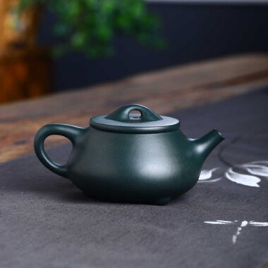 Full Handmade Yixing Zisha Teapot [Jingzhou Shi Piao Pot] (Lu Ni – 200ml)