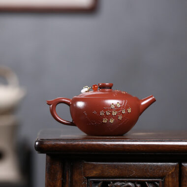 Yixing Zisha Teapot [Plum Blossom Wanyu] (Dahongpao – 220ml)