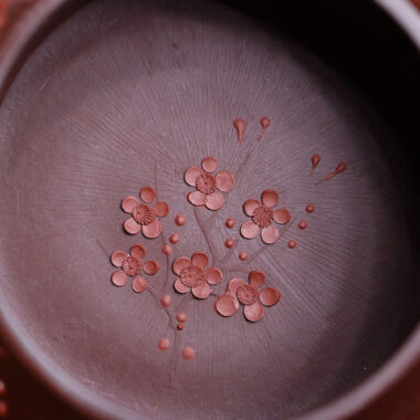 Yixing Zisha Teapot [Plum Blossom Ming Lu] (Zi Zhu Ni – 210ml)