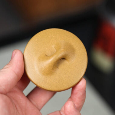 Full Handmade Yixing Zisha Teapot [Jingzhou Shi Piao Pot] (Duan Ni – 240ml)