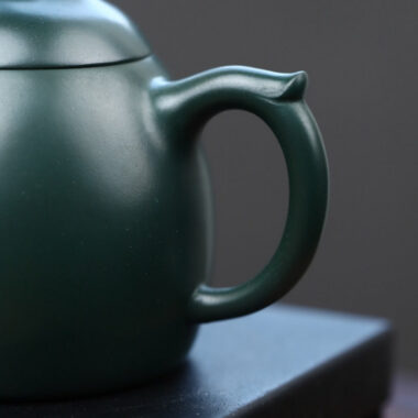 Full Handmade Yixing Zisha Teapot [Qin Quan Pot] (Lu Ni – 170ml)