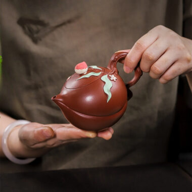 Full Handmade Yixing Zisha Teapot [Luye Shoutao] (Hong Pi Long – 280ml)