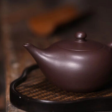 Full Handmade Yixing Zisha Teapot [Shen Deng Yandou Pot] (Zi Ni – 125/170ml)