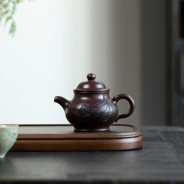 Yixing Zisha Teapot [Yahe Pan Pot] (100 Mu Zi Ni – 220ml)
