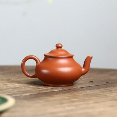 Full Handmade Yixing Zisha Teapot [Straw Hat Pot] (Zhao Zhuang Zhu Ni – 120ml)