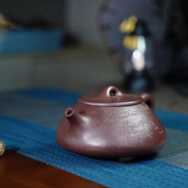 Full Handmade Yixing Zisha Teapot [Jingzhou Shi Piao Pot – Fragrance] (Zi Ni – 300ml)