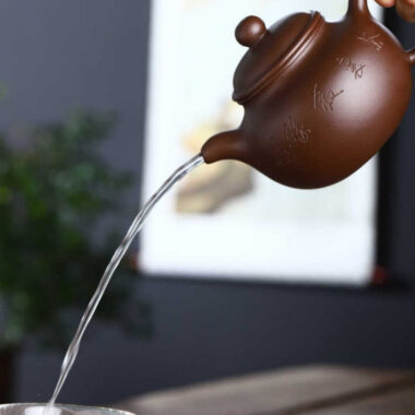 Full Handmade Yixing Zisha Teapot [Lotus Seed Pot] (Zi Ni – 290ml)