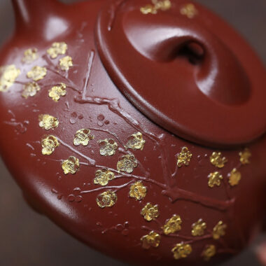 Yixing Zisha Teapot [Plum Blossom Jingzhou Shi Piao] (Hong Pi Long – 310ml)