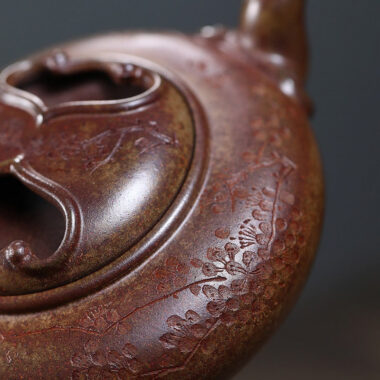 Yixing Zisha Teapot [Niu Gai An Xiang] (Duan Ni Firewood Firing – 300ml)