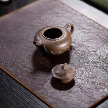 Yixing Zisha Teapot [Ping Ting Pot] (Long Bei Qing Firewood Fired – 190ml)