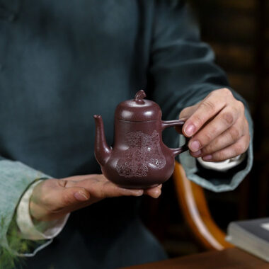 Full Handmade Yixing Zisha Teapot [Qing Feng Ming Yue] (Zi Ni – 170ml)
