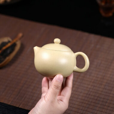 Yixing Zisha Teapot [Xishi Pot] (Bensan Lu Ni – 240ml)