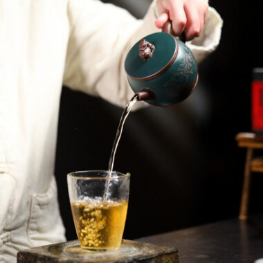 Yixing Zisha Teapot [Long Wa] (Zi Ni/Lu Ni – 280ml)