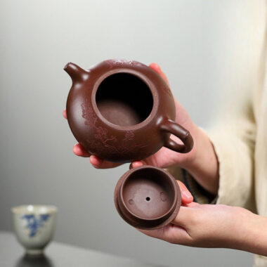 Yixing Zisha Teapot [Han Xiang] (Di Cao Qing – 330ml)