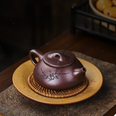 Full Handmade Yixing Zisha Teapot [Nafu Shi Piao] (Shi Hong – 340ml)