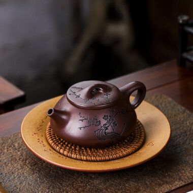 Full Handmade Yixing Zisha Teapot [Nafu Shi Piao] (Shi Hong – 340ml)