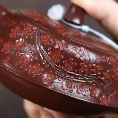 Yixing Zisha Teapot [Plum Blossom Qu Hu] (Zi Zhu Ni – 230ml)