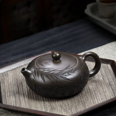 Full Handmade Yixing Zisha Teapot [Bian Yu] (Feicui Qing Zi Ni – 330ml)