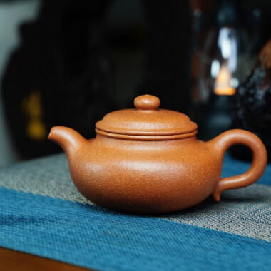 Full Handmade Yixing Zisha Teapot [Fanggu Pot] (Jiang Po Ni – 180ml)