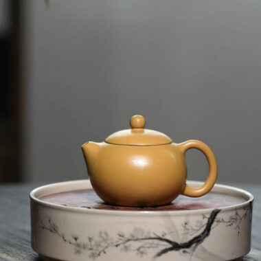 Yixing Zisha Teapot [Mini Xishi Pot] (Huangjin Zhu Ni – 100ml)
