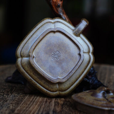 Full Handmade Yixing Zisha Teapot [Jin Nang Xu Bian Pot] (Qing Duan Ni Firewood Fired – 200ml)