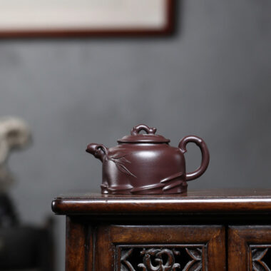 Yixing Zisha Teapot [Bamboo Section] (Zi Ni – 270ml)