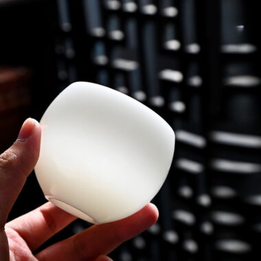 Ice Jade White Porcelain [Dragon Egg] Tea Cup 130ml