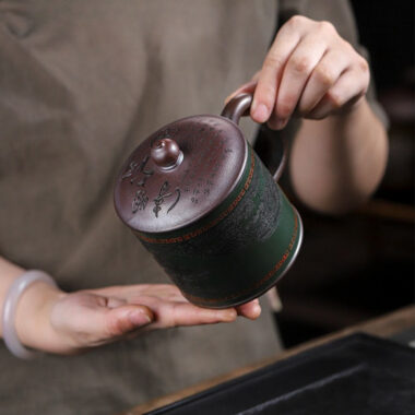 Master Handmade Yixing Zisha Tea Mug [The Great Bianjing] (Jinsha Zi Ni – 470ml)
