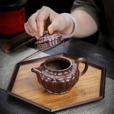 Full Handmade Yixing Zisha Teapot [Ruyi Linghua] (Jin Sha Zi Ni – 300ml)