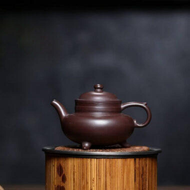 Yixing Zisha Teapot [San Zu Ao Xue] (Zi Ni – 230ml)