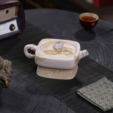 Full Handmade Yixing Zisha Teapot [Enjoy] (Bai Duan Ni – 280ml)