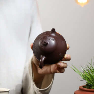 Yixing Zisha Teapot [Fragrant Eggplant] (Zi Ni – 250ml)