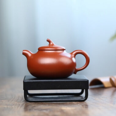 Full Handmade Yixing Zisha Teapot [Jia Duan Pot] (Dahongpao – 170ml)