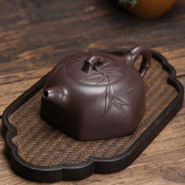 Full Handmade Yixing Zisha Teapot [Yue Xia Xiao Xiang Pot] (Lao Zi Ni – 260ml)
